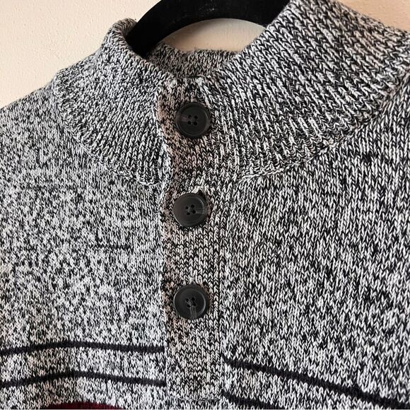 Croft & Barrow Mens Grey & Burgundy Button Mock Neck Sweater - Picture 3 of 6